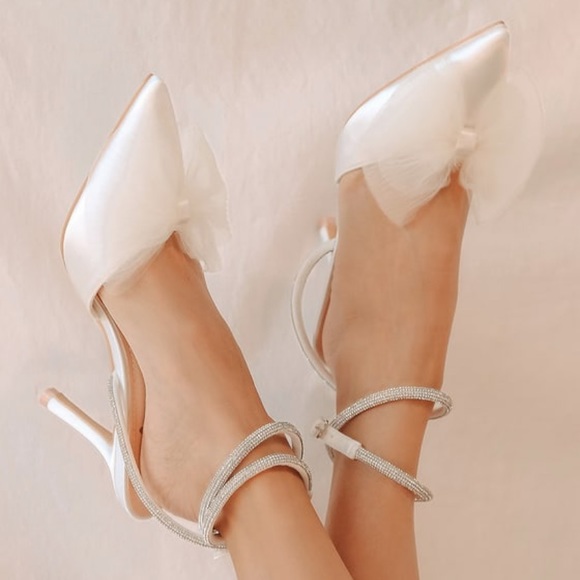 Lulus Shoes - Satin Rhinestone Tulle Bow Heels